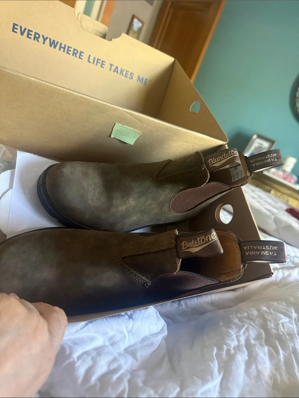 Brand new Blundstone ankle boots . Size 7. - Picture 6 of 7